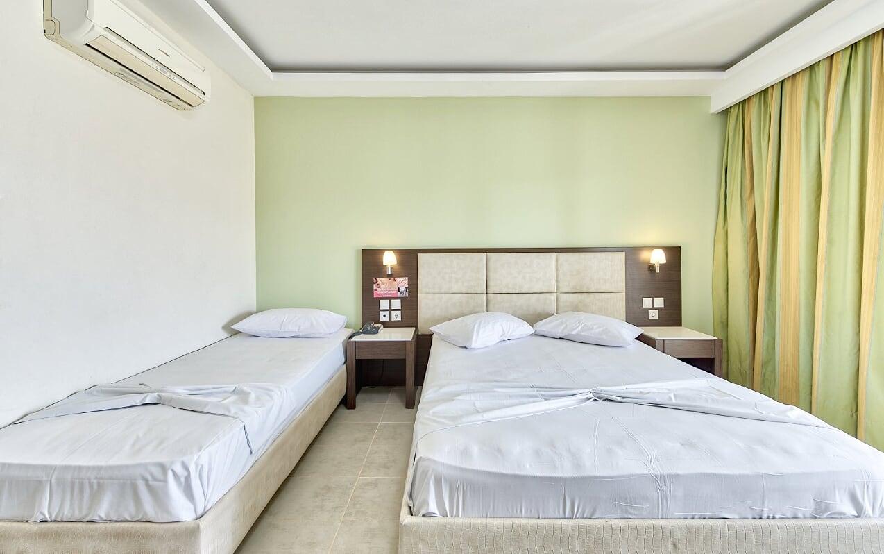 Majestic Hotel & Spa Laganas Exterior photo