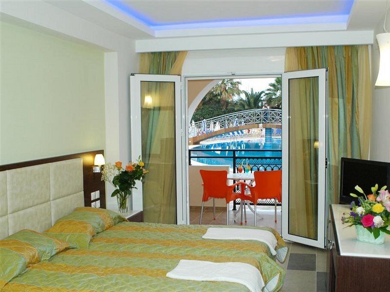 Majestic Hotel & Spa Laganas Exterior photo