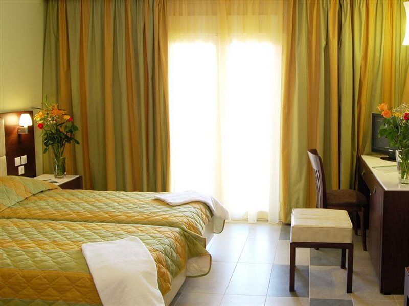 Majestic Hotel & Spa Laganas Exterior photo